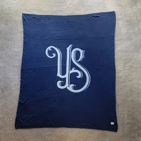 Pink lemonade navy blanket - Picture 2 of 9